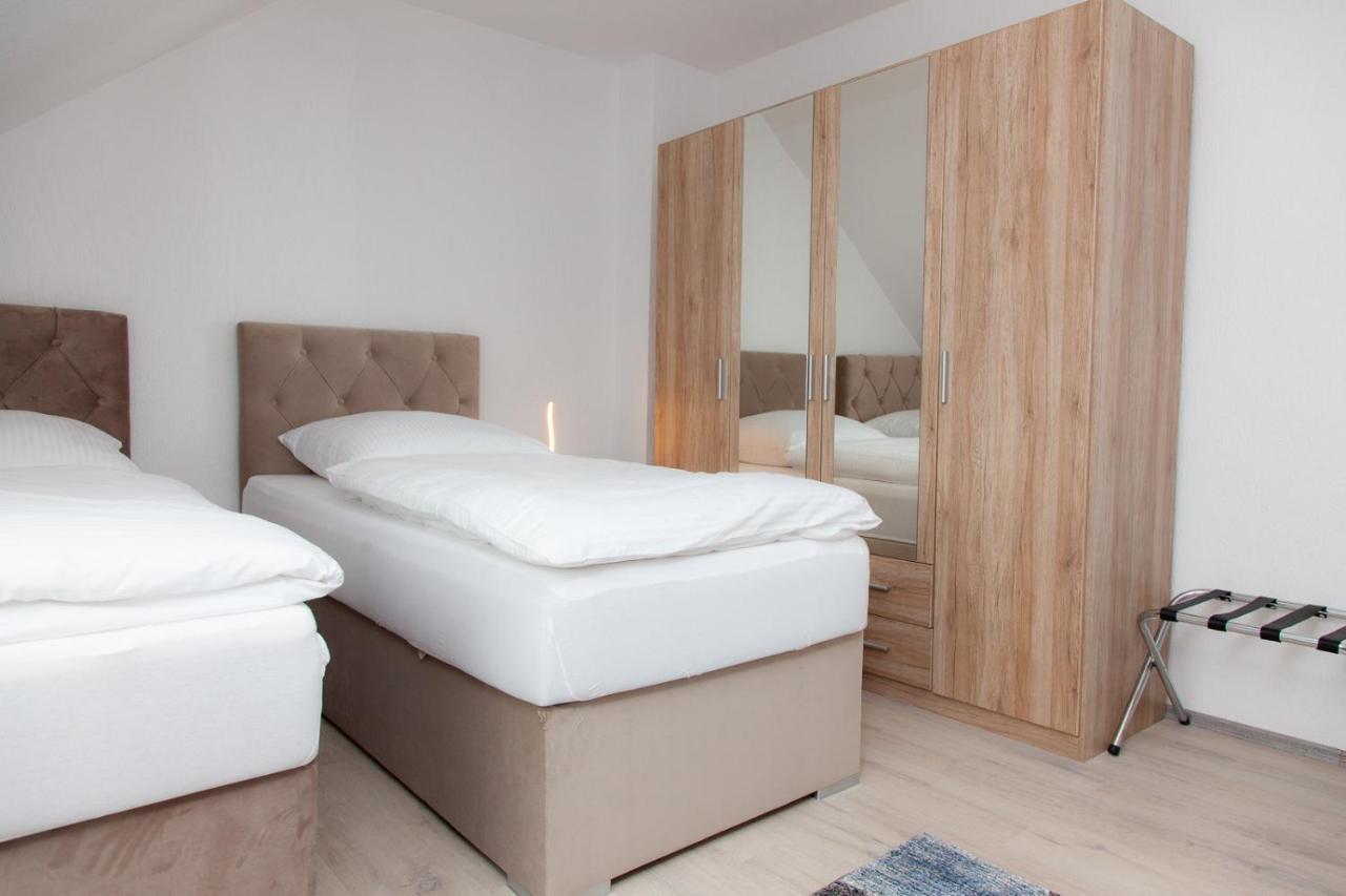 T&K Apartments Near Messe Fair Trade Duesseldorf Und Airport 3A Duisburg Kültér fotó